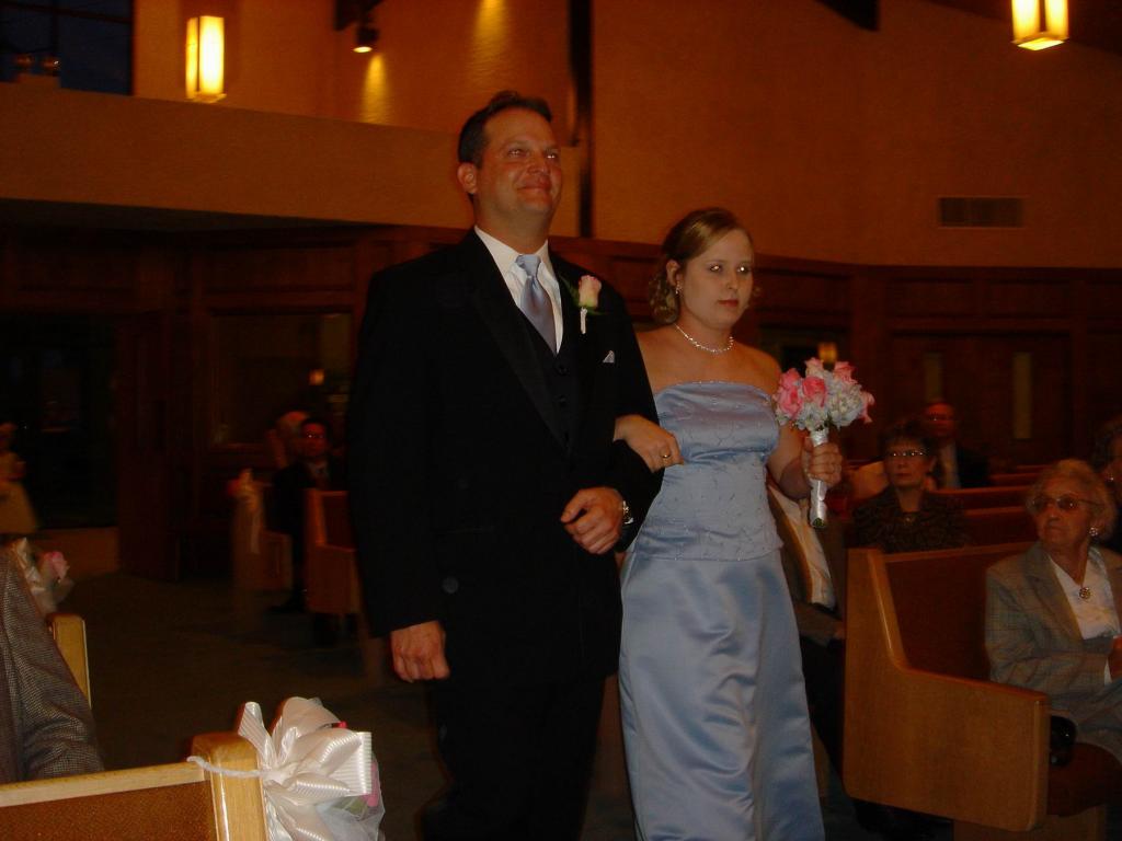 2005/03(March)/02(Mount-Wedding)/1024x768_2005-03-05 18-37-01.JPG